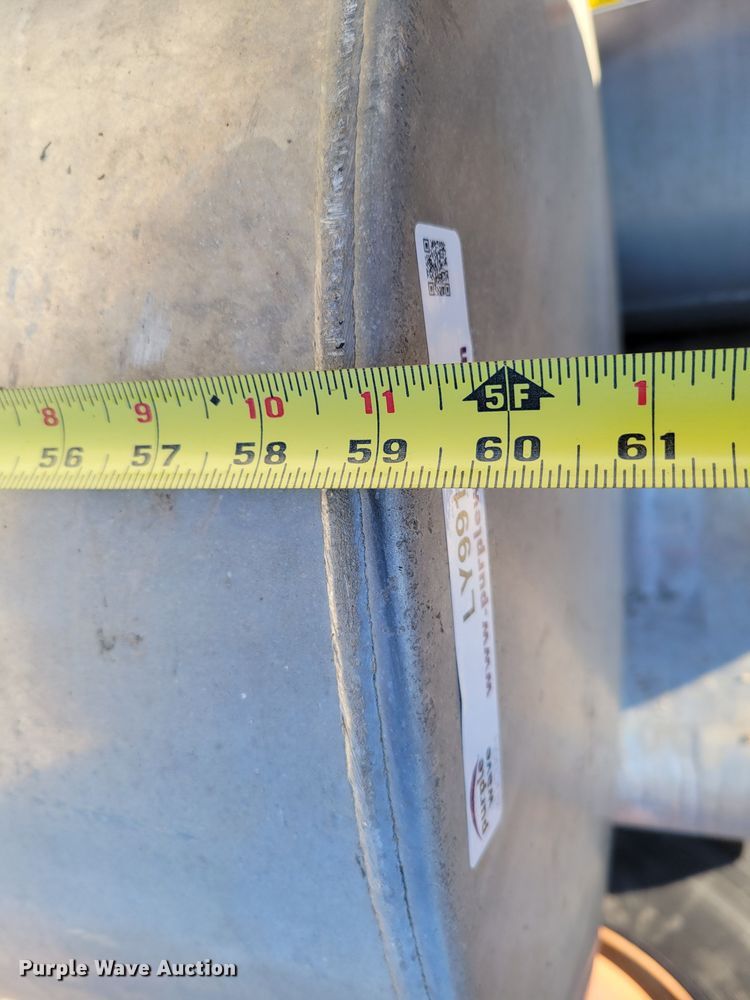 image for item LY9919 Fuel tanks