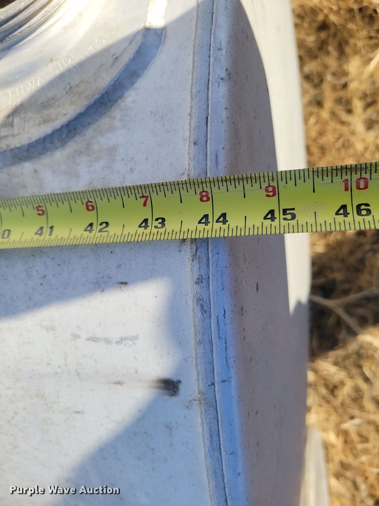 image for item LY9919 Fuel tanks