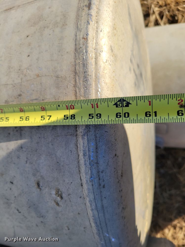 image for item LY9919 Fuel tanks