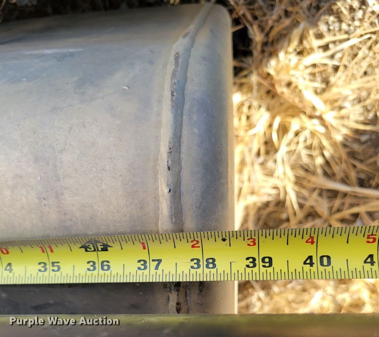 image for item LY9919 Fuel tanks