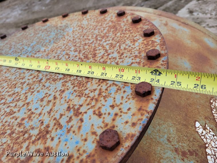 image for item LY9920 (2) fuel tanks