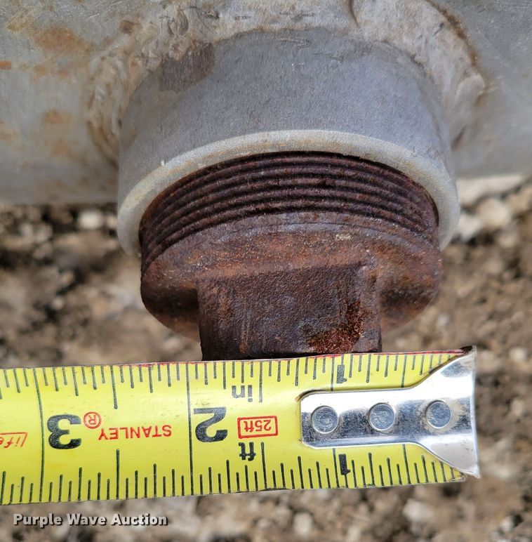 image for item LY9921 Fuel  tank