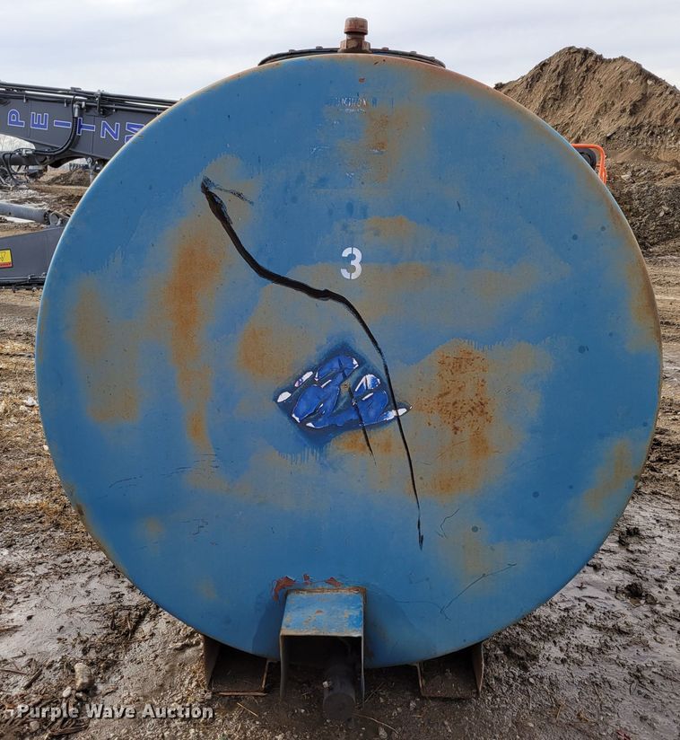 image for item LY9924 Fuel tank