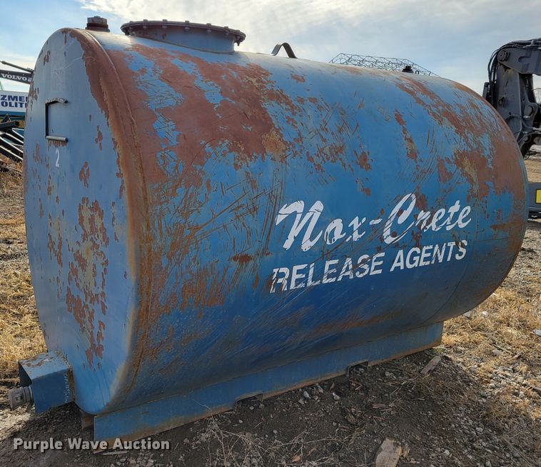 image for item LY9925 Fuel tank