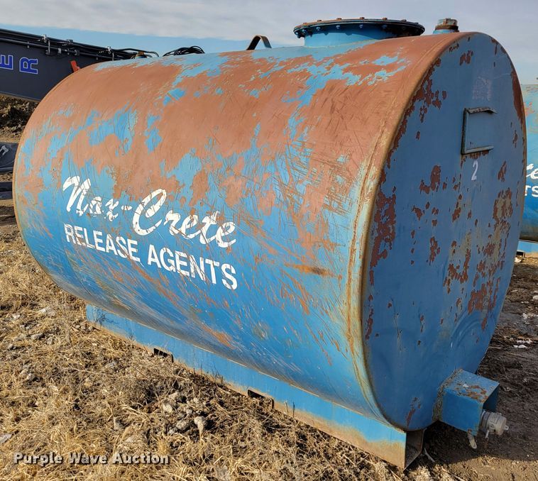 image for item LY9925 Fuel tank