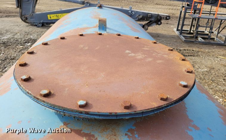 image for item LY9925 Fuel tank