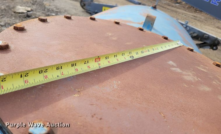 image for item LY9925 Fuel tank