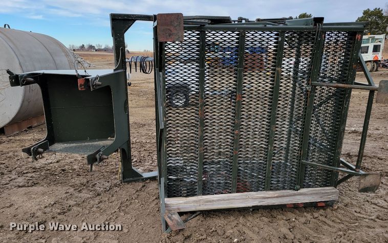 image for item LY9926 1992 P&H Century CN115  crane attachments