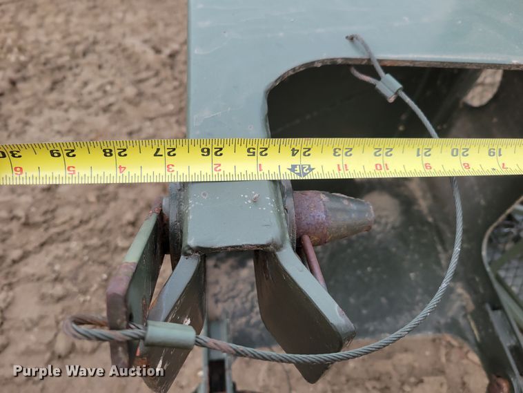 image for item LY9926 1992 P&H Century CN115  crane attachments