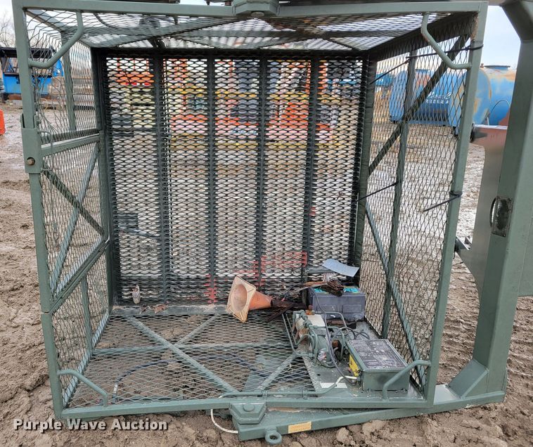 image for item LY9926 1992 P&H Century CN115  crane attachments