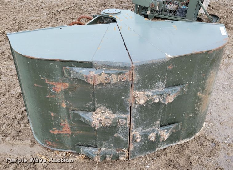 image for item LY9926 1992 P&H Century CN115  crane attachments