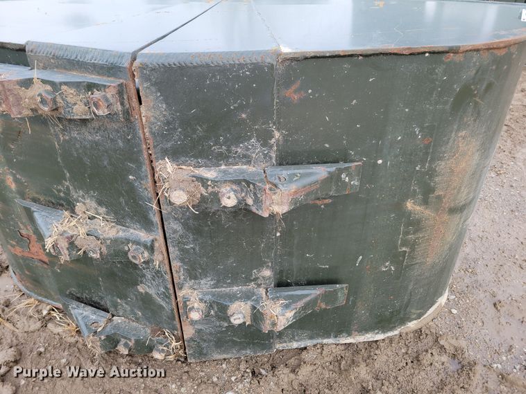 image for item LY9926 1992 P&H Century CN115  crane attachments