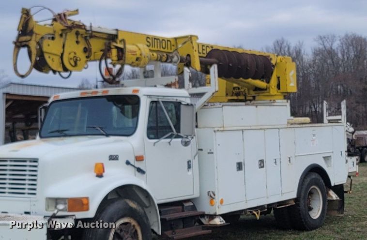 image for item MH9658 Altec  digger derrick bed