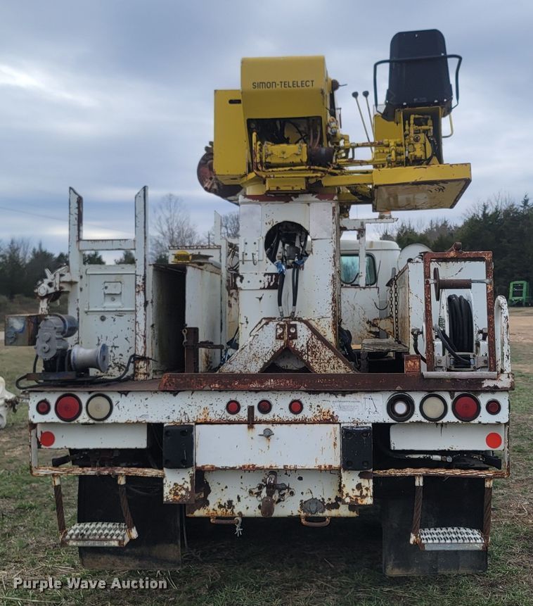 image for item MH9658 Altec  digger derrick bed