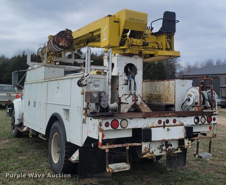 image for item MH9658 Altec  digger derrick bed