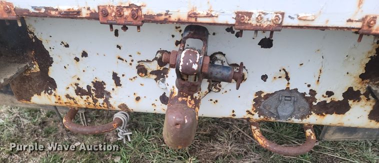 image for item MH9658 Altec  digger derrick bed