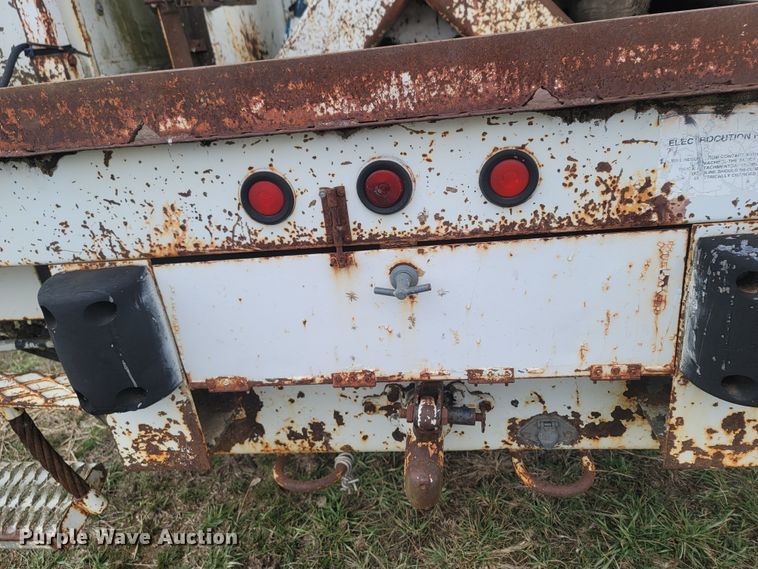 image for item MH9658 Altec  digger derrick bed