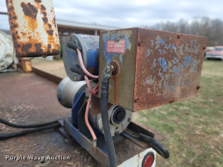 image for item MH9658 Altec  digger derrick bed