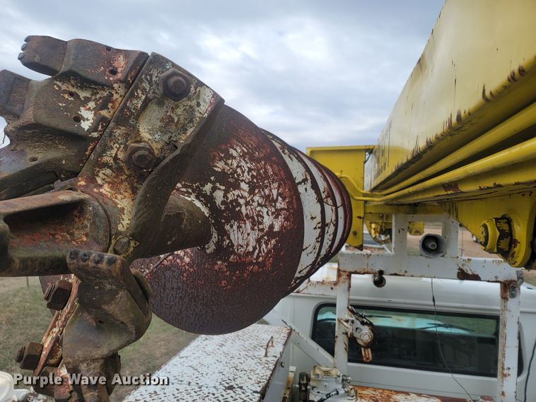 image for item MH9658 Altec  digger derrick bed