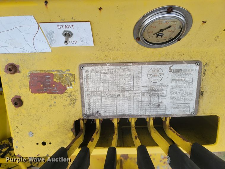 image for item MH9658 Altec  digger derrick bed