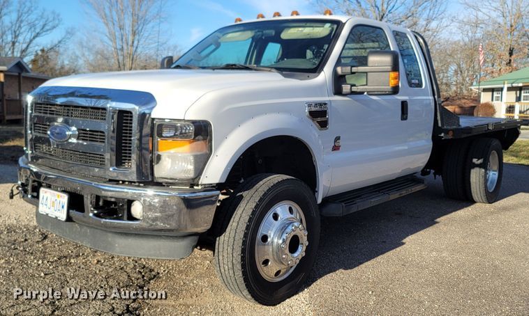 image for item MH9671 2008 Ford F450 Super Duty  SuperCab flatbed truck