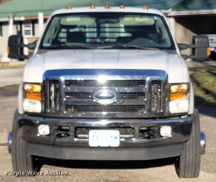 image for item MH9671 2008 Ford F450 Super Duty  SuperCab flatbed truck