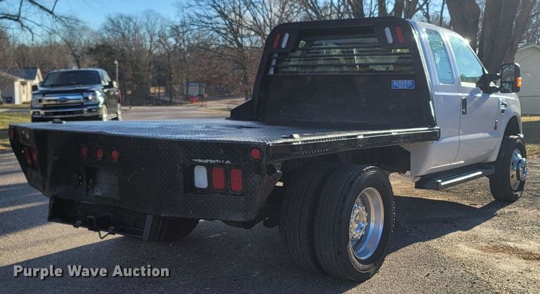 image for item MH9671 2008 Ford F450 Super Duty  SuperCab flatbed truck