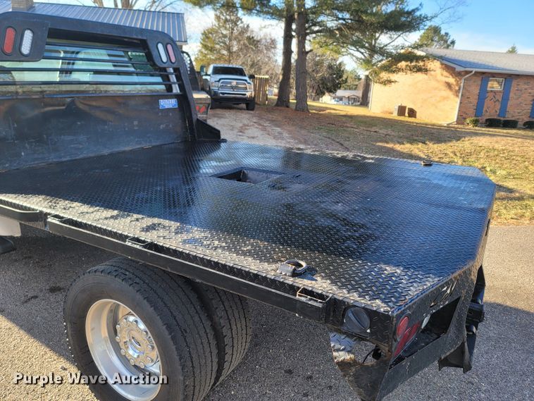 image for item MH9671 2008 Ford F450 Super Duty  SuperCab flatbed truck