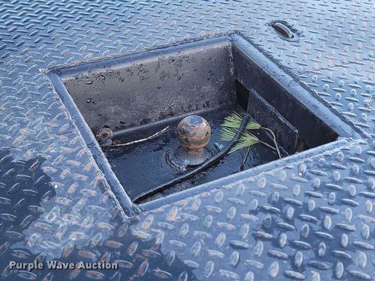 image for item MH9671 2008 Ford F450 Super Duty  SuperCab flatbed truck