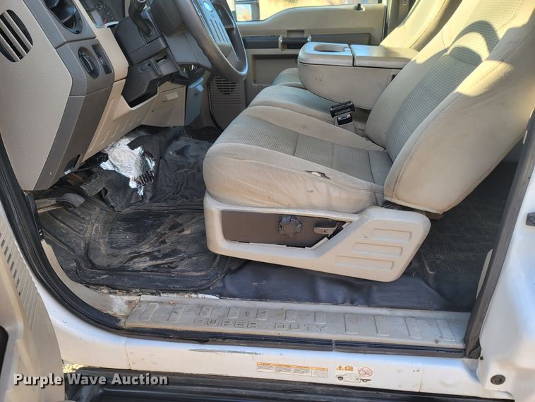 image for item MH9671 2008 Ford F450 Super Duty  SuperCab flatbed truck