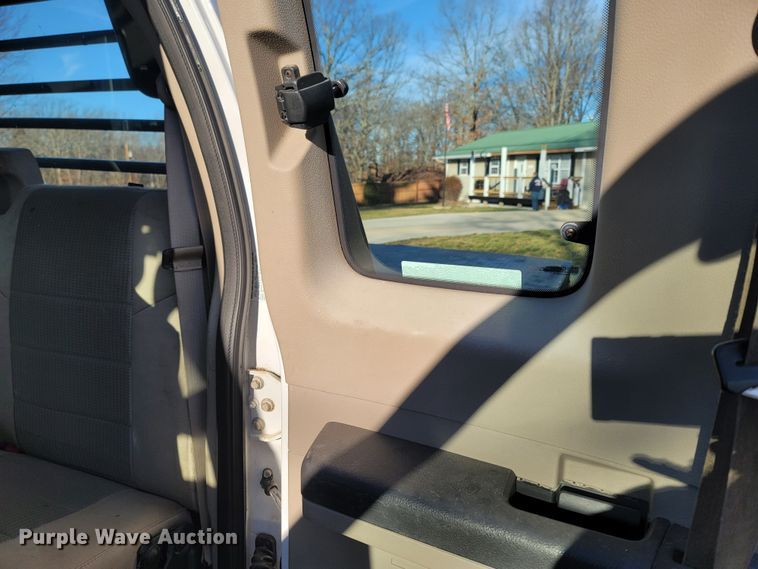 image for item MH9671 2008 Ford F450 Super Duty  SuperCab flatbed truck