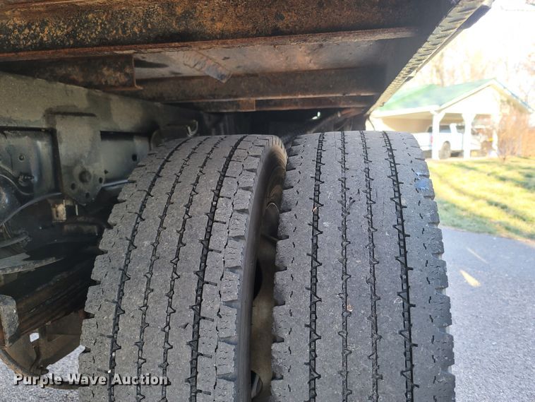 image for item MH9671 2008 Ford F450 Super Duty  SuperCab flatbed truck