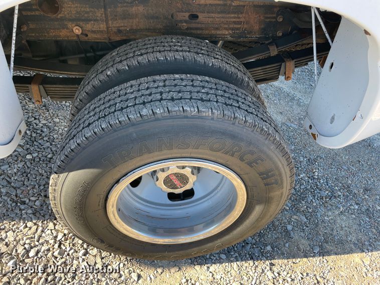 image for item MI9738 2005 GMC Sierra 3500  Crew Cab pickup truck