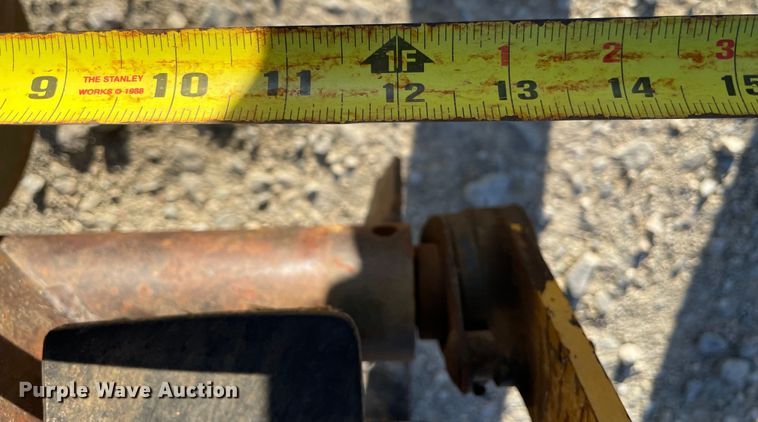 image for item MI9744 2017 Vermeer RTX130  trencher