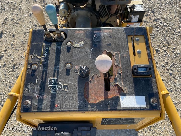 image for item MI9744 2017 Vermeer RTX130  trencher