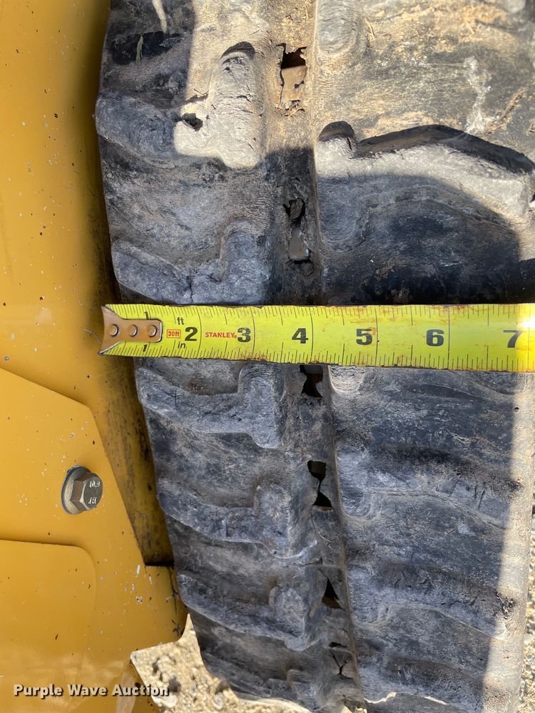 image for item MI9744 2017 Vermeer RTX130  trencher