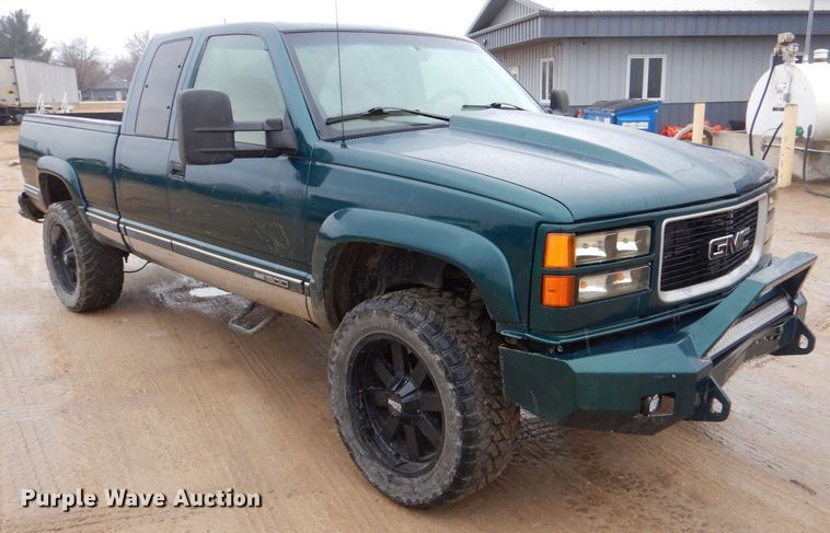 image for item MJ9961 1996 GMC Sierra 1500  Ext. Cab pickup truck