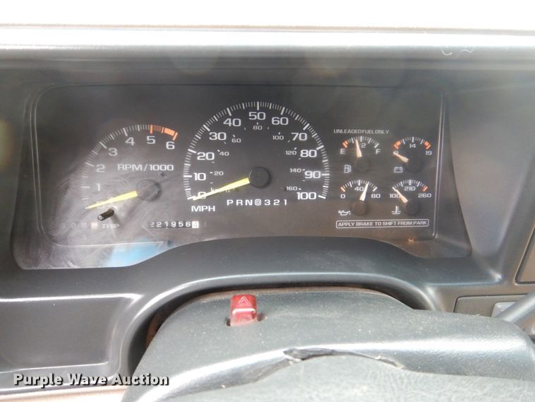 image for item MJ9961 1996 GMC Sierra 1500  Ext. Cab pickup truck