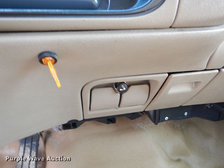 image for item MJ9961 1996 GMC Sierra 1500  Ext. Cab pickup truck