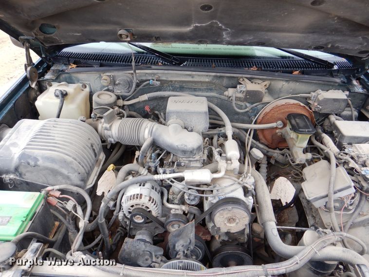 image for item MJ9961 1996 GMC Sierra 1500  Ext. Cab pickup truck