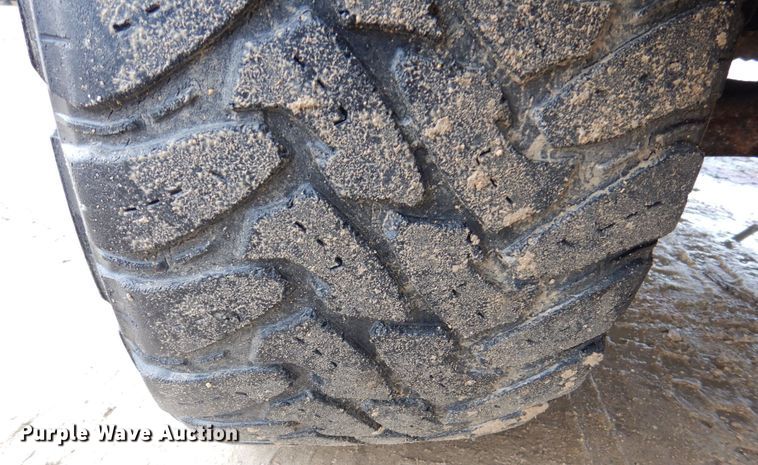 image for item MJ9961 1996 GMC Sierra 1500  Ext. Cab pickup truck