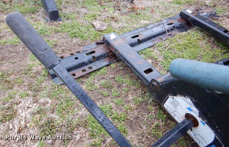 image for item MJ9963 (2) fifth wheel hitches