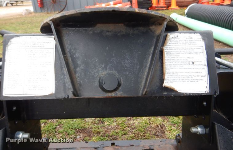 image for item MJ9963 (2) fifth wheel hitches