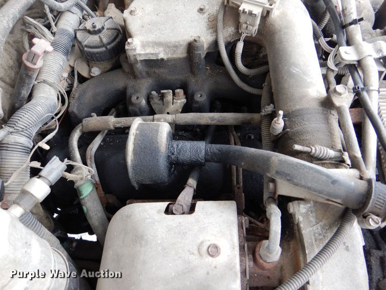 image for item MJ9966 2001 Chevrolet Silverado C3500HD  refuse truck