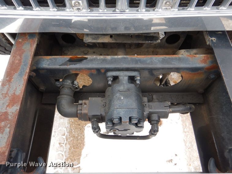 image for item MJ9967 2003 International 7400  refuse truck