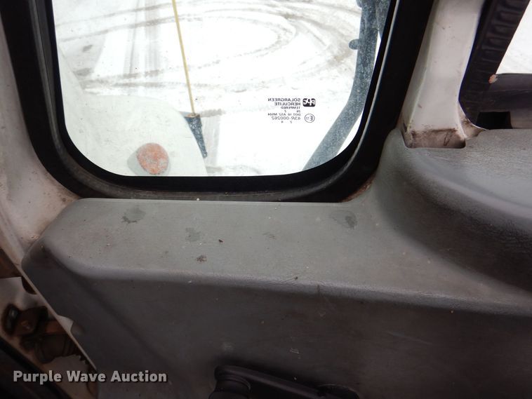 image for item MJ9967 2003 International 7400  refuse truck