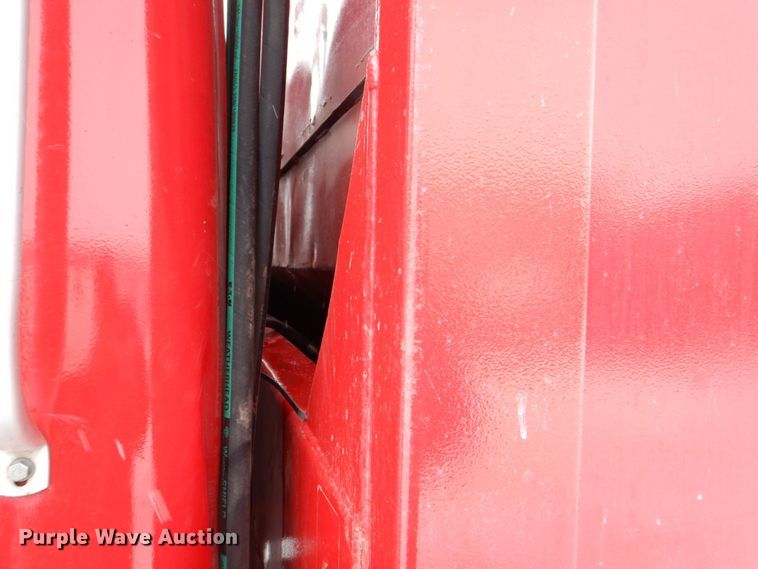 image for item MJ9968 2000 International 4700  refuse truck