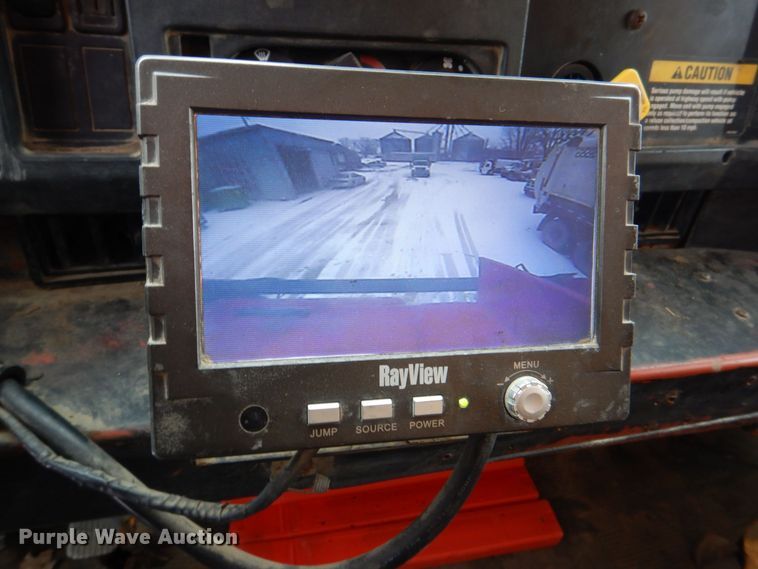 image for item MJ9968 2000 International 4700  refuse truck