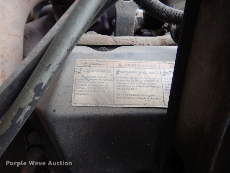 image for item MJ9968 2000 International 4700  refuse truck