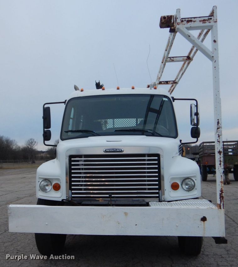 image for item MM9627 2010 Freightliner Business Class M2  utility / service truck